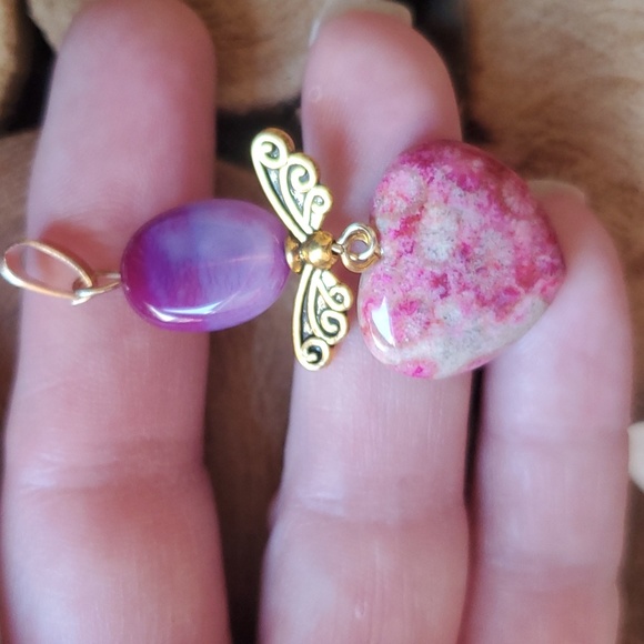 New Gold Wing Peach Nipomo Coral Fossil Heart Pendant. - Picture 2 of 13